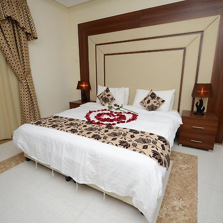 Hotelier Suites Riadh Exterior foto