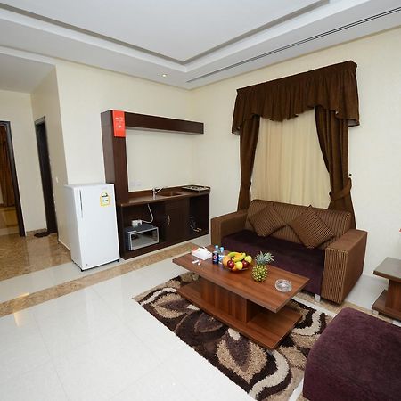 Hotelier Suites Riadh Exterior foto
