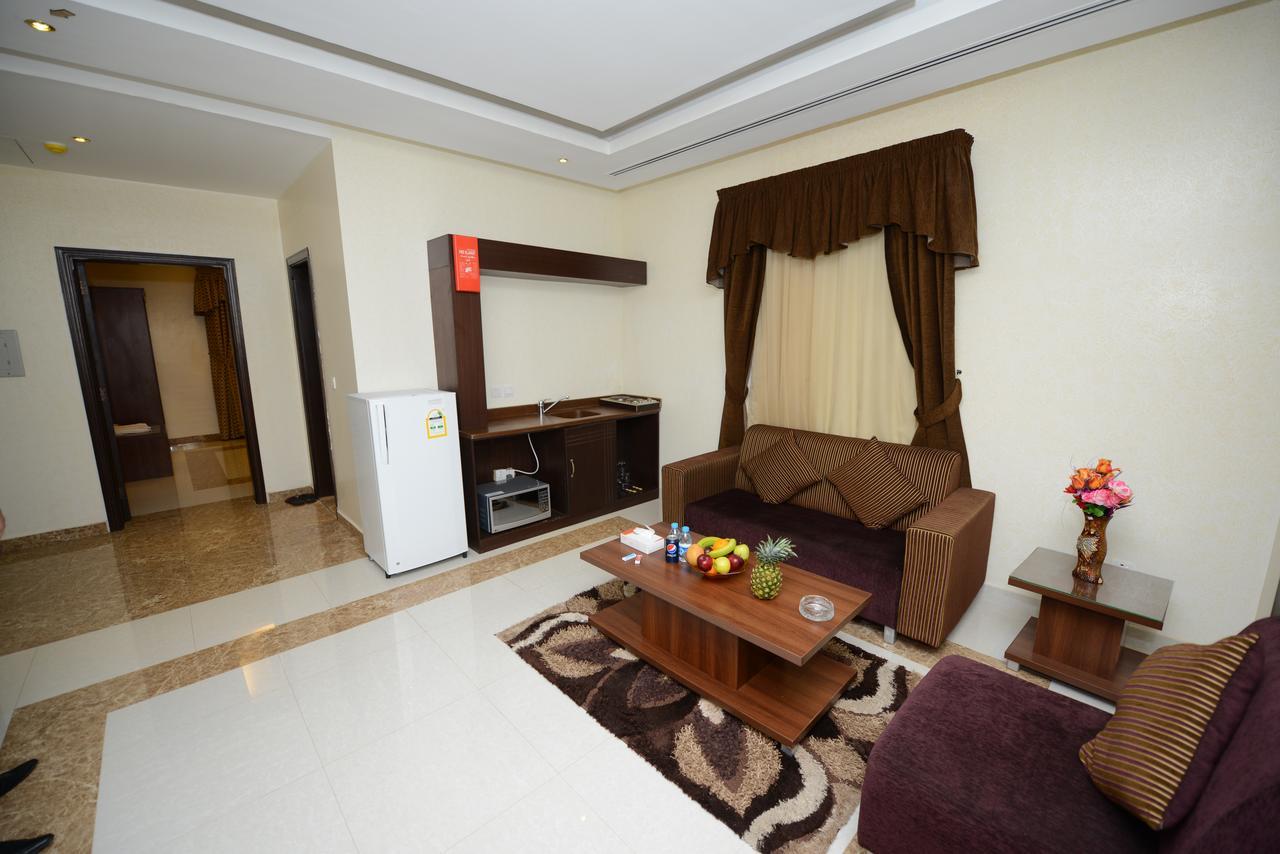 Hotelier Suites Riadh Exterior foto