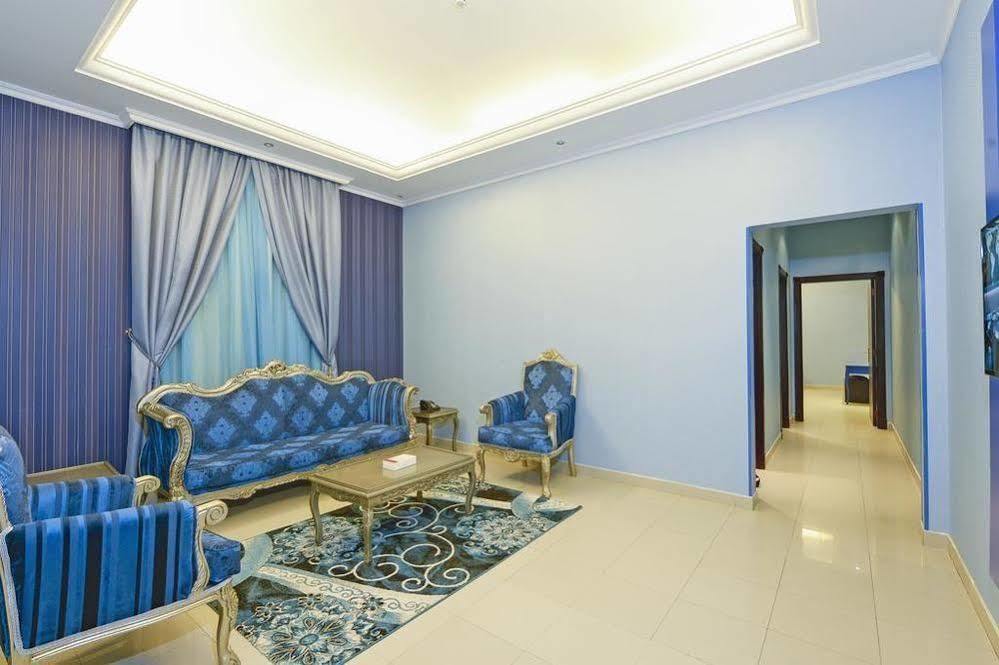 Hotelier Suites Riadh Exterior foto