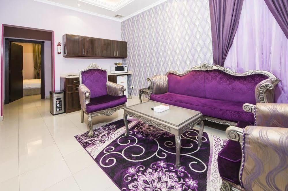 Hotelier Suites Riadh Exterior foto