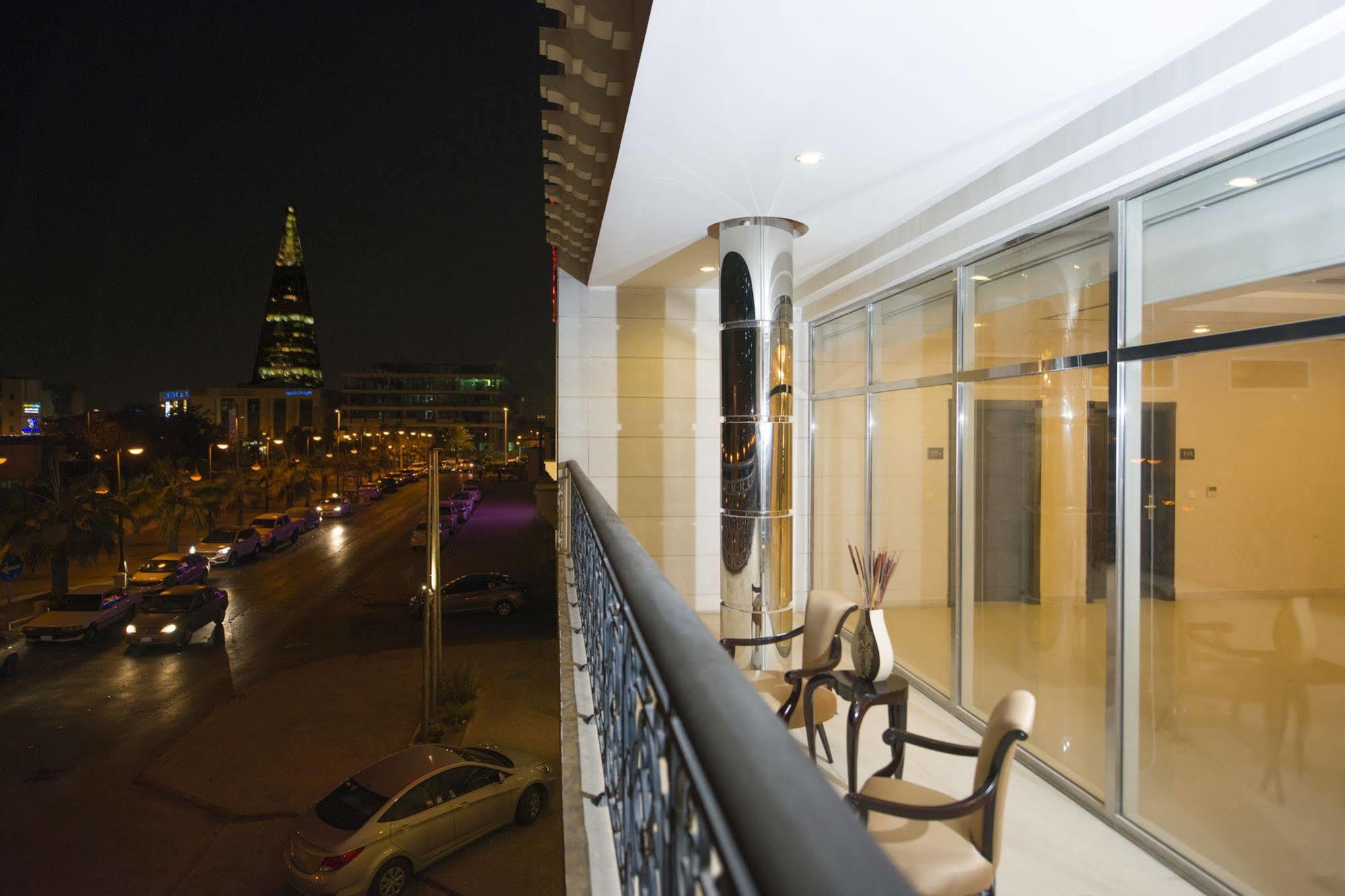 Hotelier Suites Riadh Exterior foto